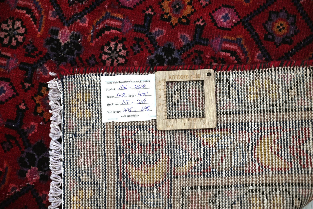 red Medium rug 3' 9" x 6' 10"