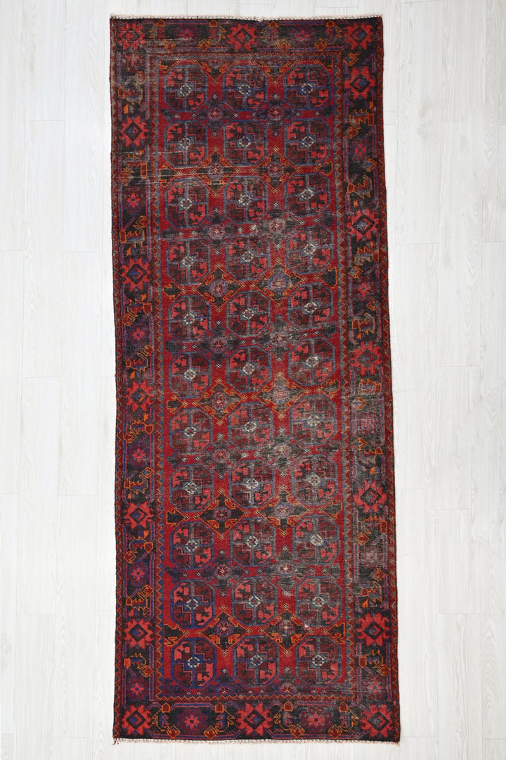 red Runner rug 3' 3" x 8' 10"