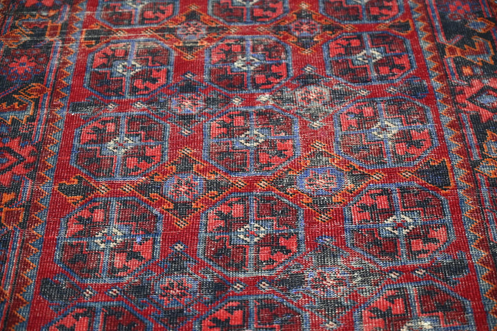 red Runner rug 3' 3" x 8' 10"