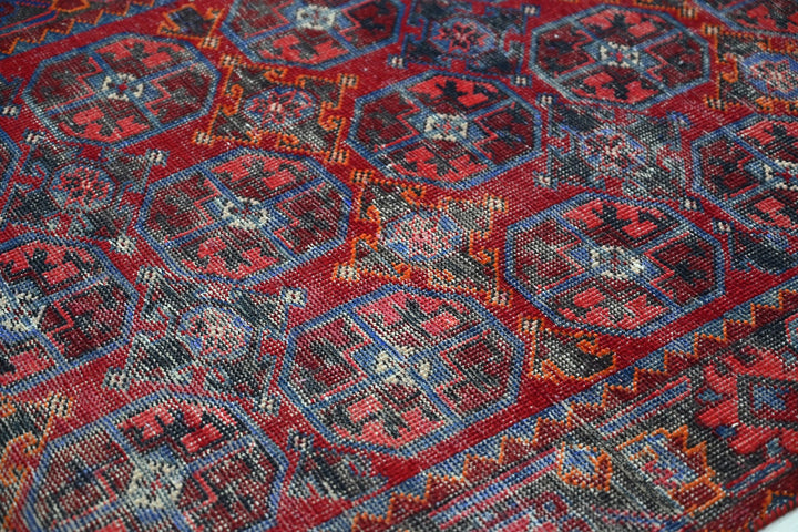 red Runner rug 3' 3" x 8' 10"