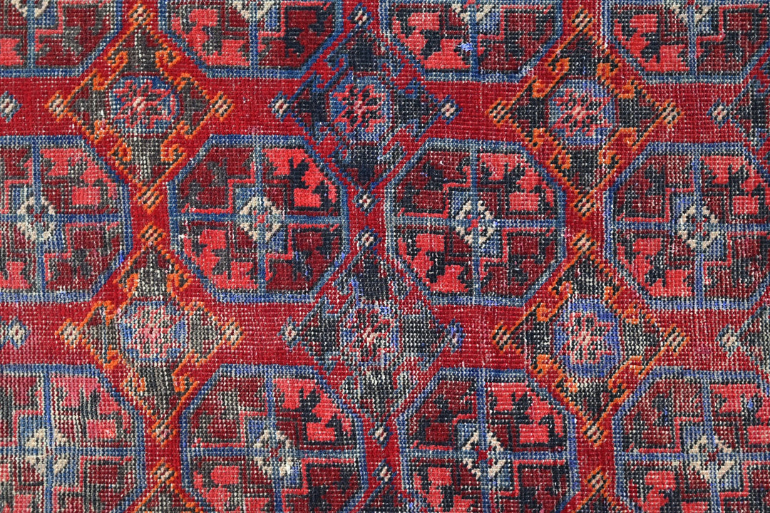 red Runner rug 3' 3" x 8' 10"