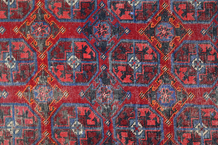 red Runner rug 3' 3" x 8' 10"