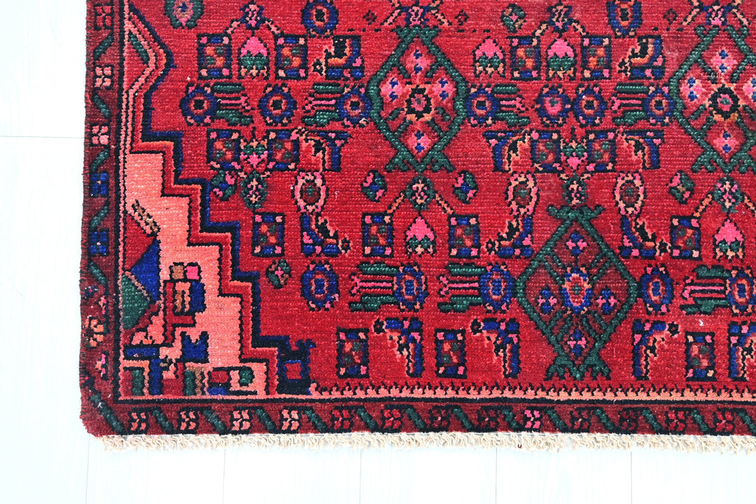 red Medium rug 3' 7" x 7' 5"