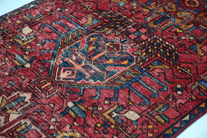 red Runner rug 2' 9" x 10' 11"