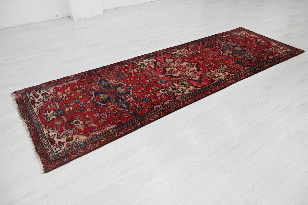 red Runner rug 3' 0" x 9' 5"