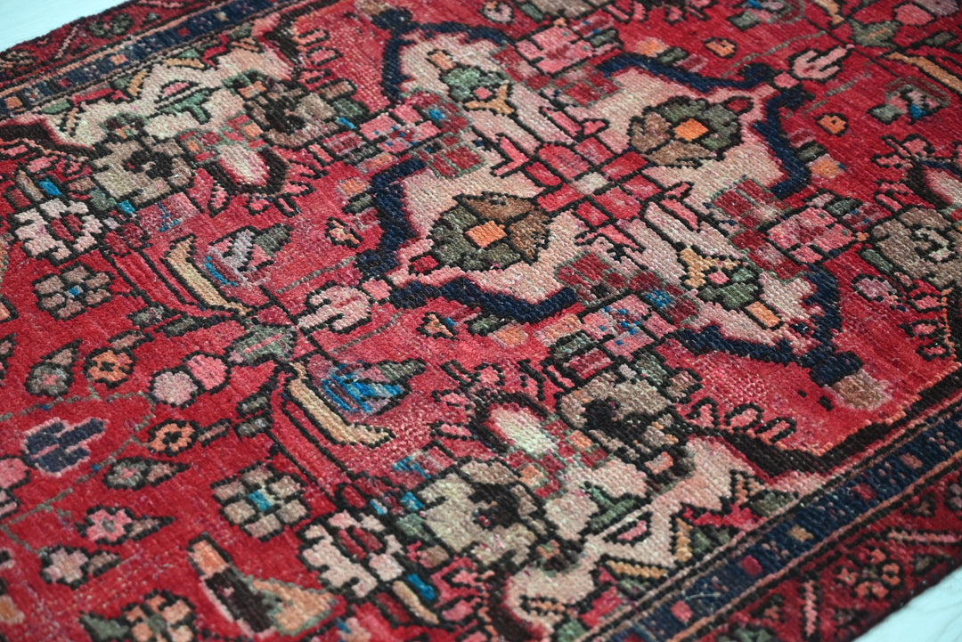 red Runner rug 3' 0" x 9' 5"