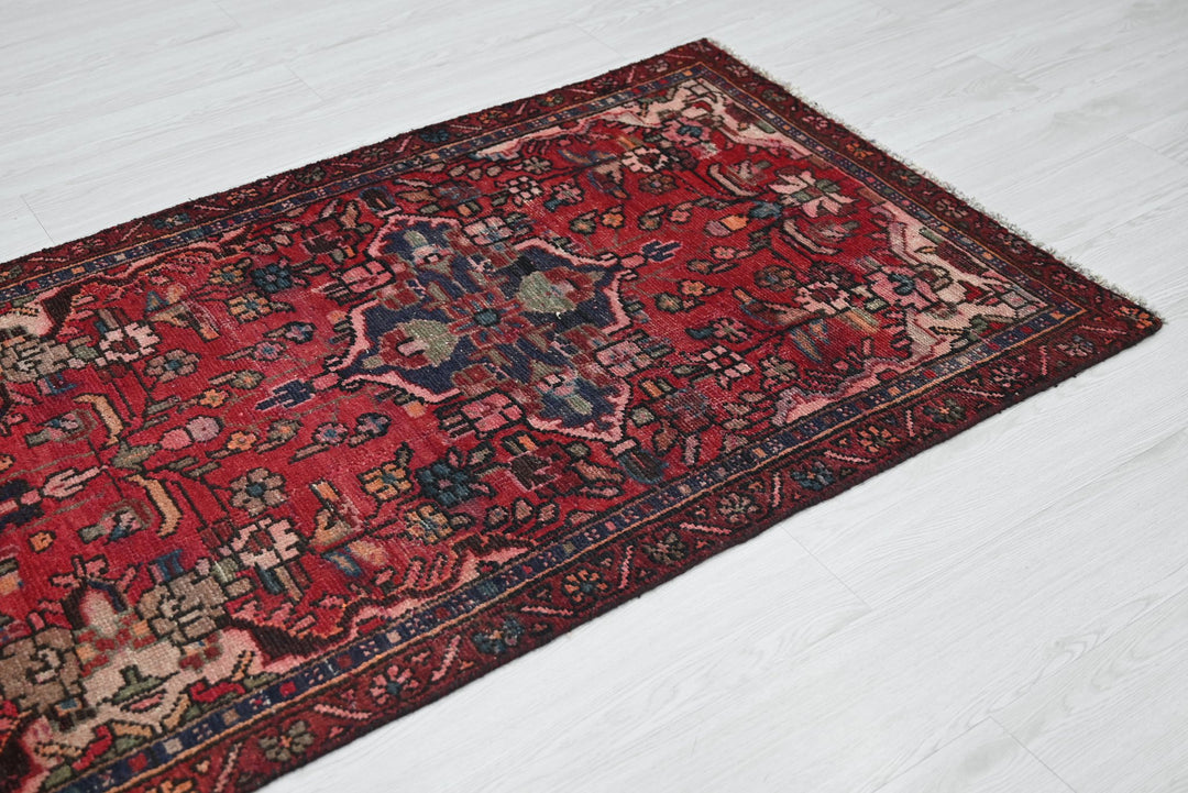 red Runner rug 3' 0" x 9' 5"