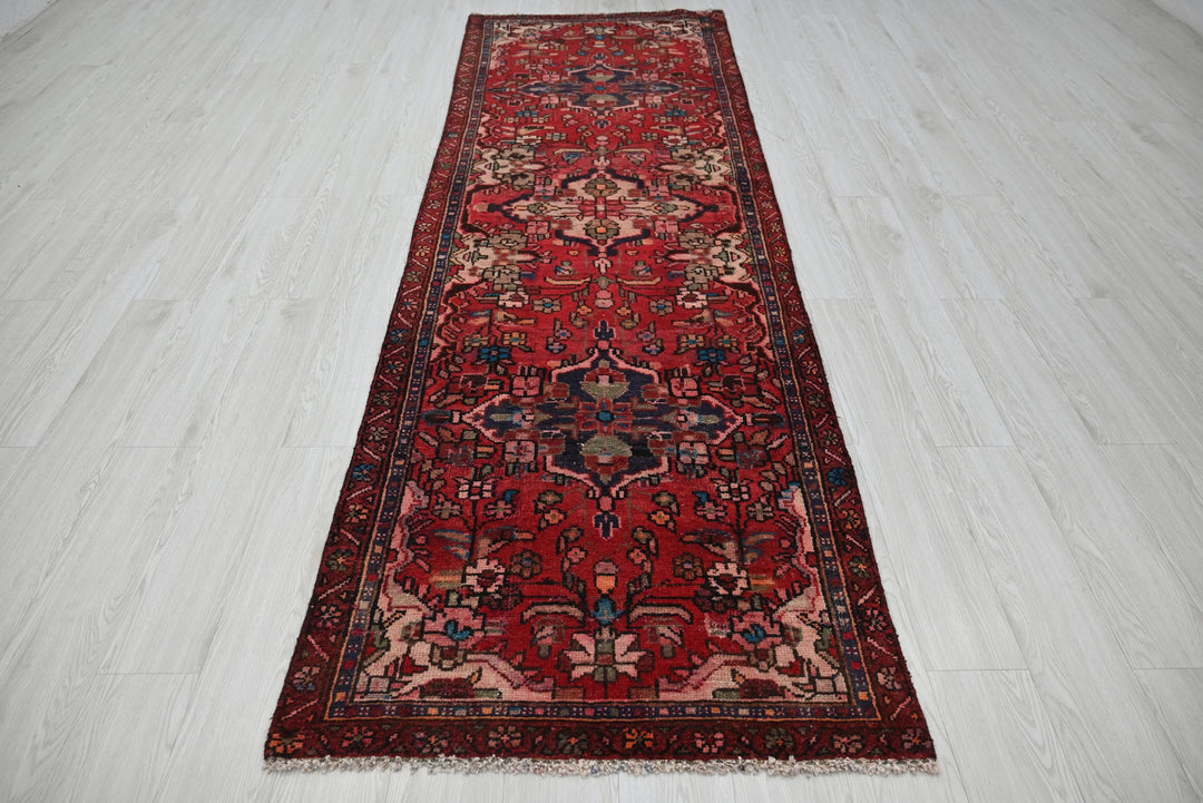 red Runner rug 3' 0" x 9' 5"