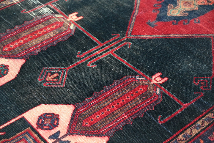 black Medium rug 3' 7" x 8' 11"