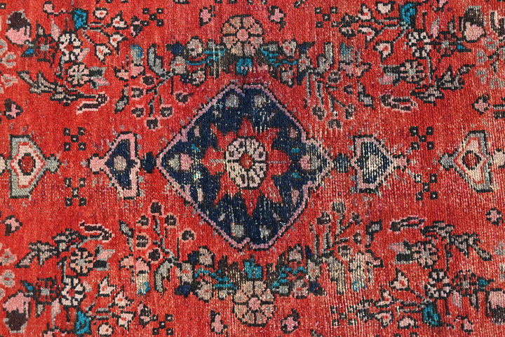 red Runner rug 2' 11" x 9' 5"