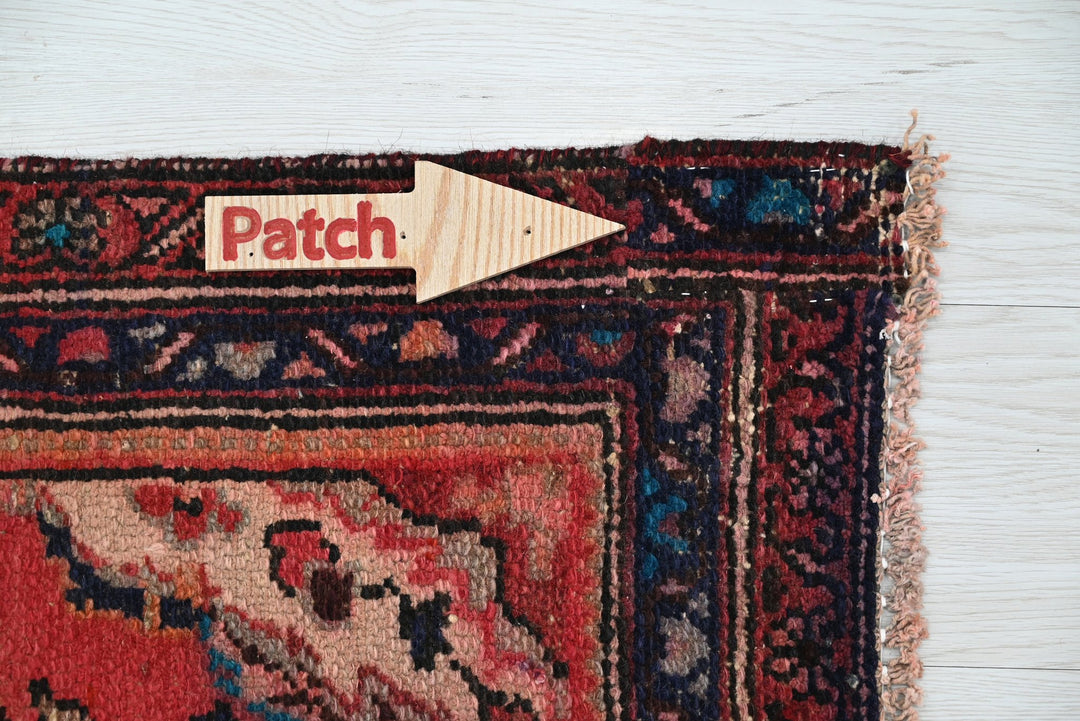 red Runner rug 2' 11" x 9' 5"