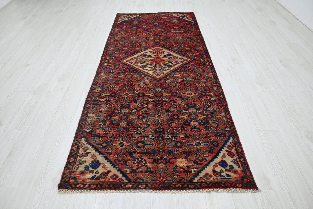 red Medium rug 3' 9" x 9' 2"