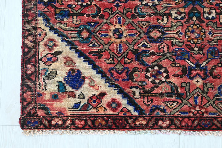 red Medium rug 3' 9" x 9' 2"