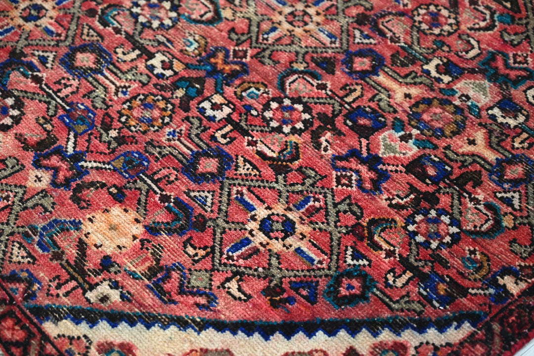 red Medium rug 3' 9" x 9' 2"