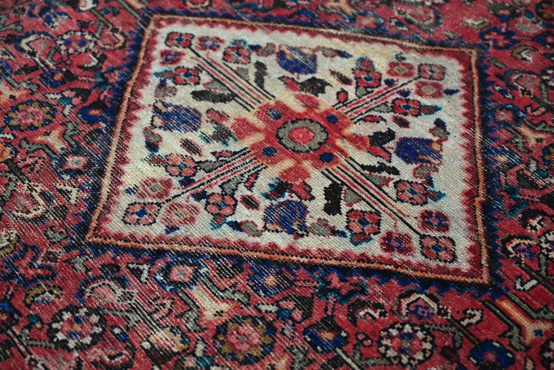 red Medium rug 3' 9" x 9' 2"