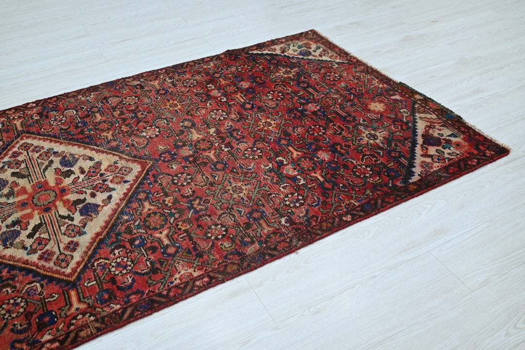 red Medium rug 3' 9" x 9' 2"
