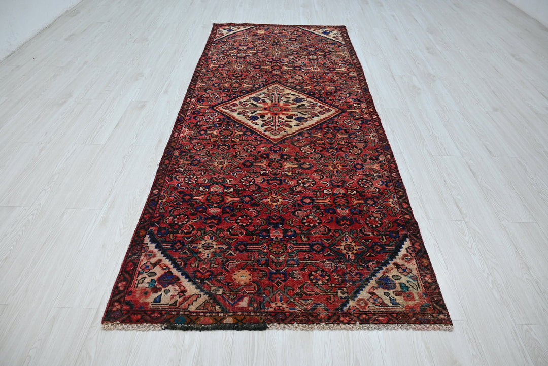 red Medium rug 3' 9" x 9' 2"