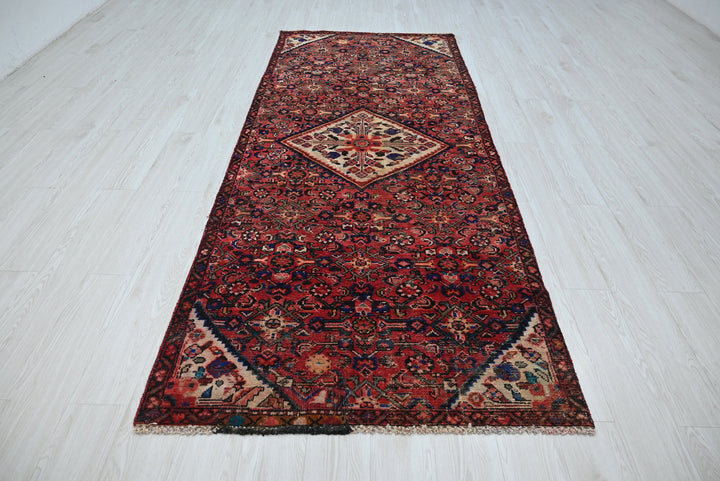 red Medium rug 3' 9" x 9' 2"