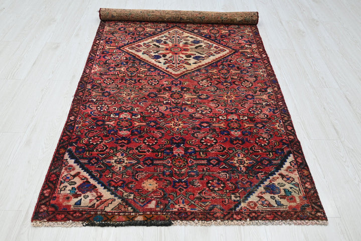 red Medium rug 3' 9" x 9' 2"