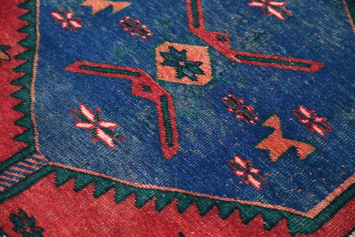red Runner rug 3' 2" x 8' 9"