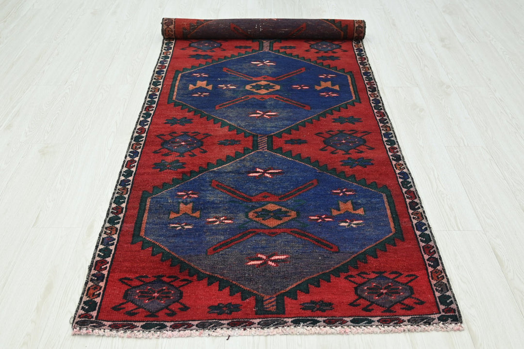 red Runner rug 3' 2" x 8' 9"