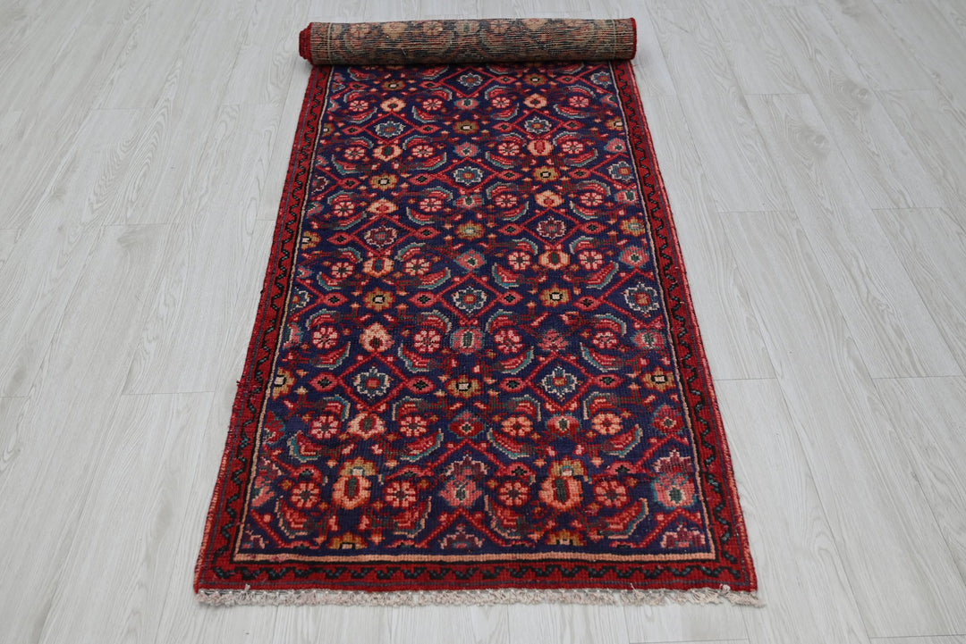 blue Runner rug 2' 7" x 8' 4"