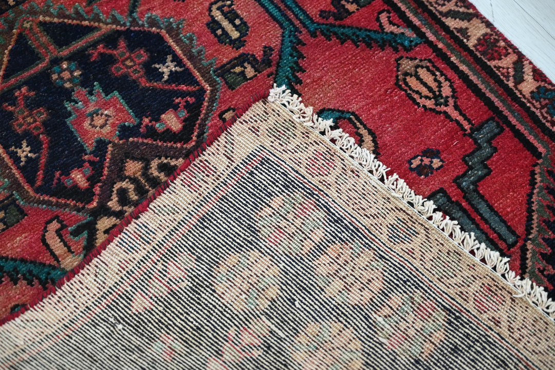 red Runner rug 2' 6" x 10' 8"