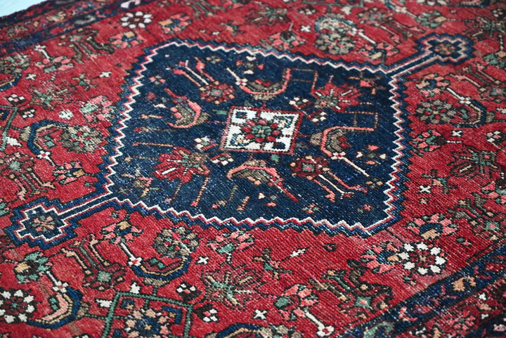 red Runner rug 3' 9" x 10' 3"