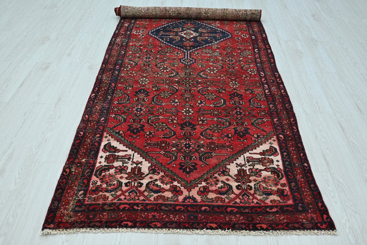red Runner rug 3' 9" x 10' 3"
