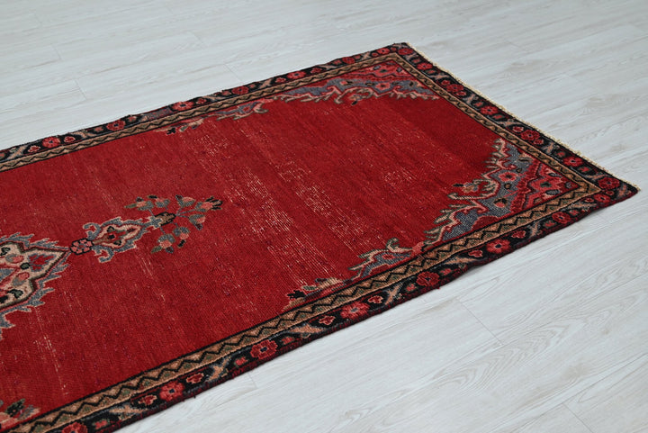 red Runner rug 3' 3" x 9' 8"