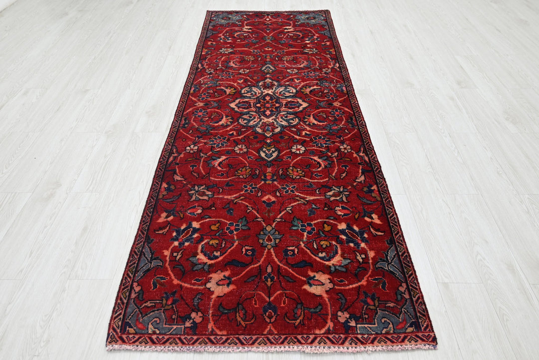 red Runner rug 3' 1" x 9' 6"