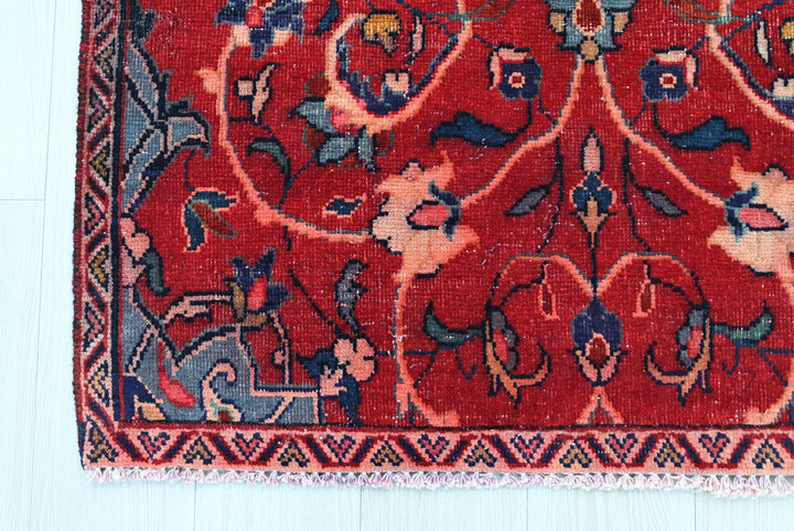 red Runner rug 3' 1" x 9' 6"