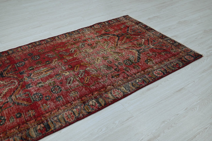 red Runner rug 3' 6" x 10' 2"