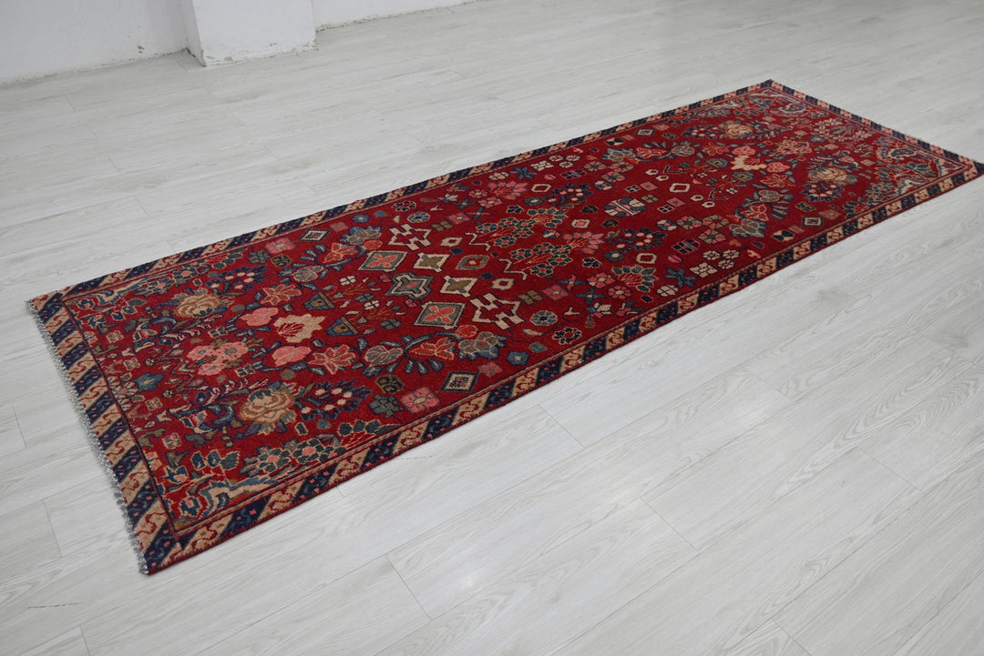 red Runner rug 3' 1" x 9' 0"