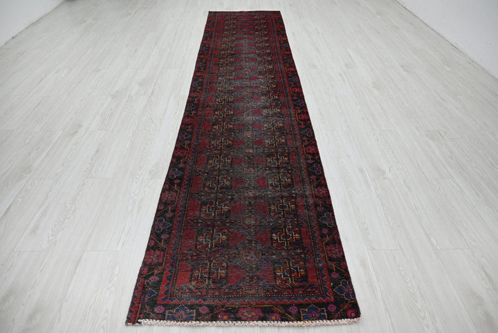 red Runner rug 2' 9" x 12' 4"