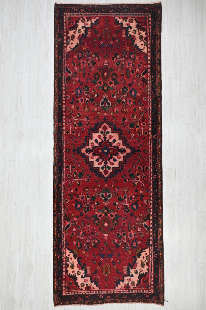 red Runner rug 3' 6" x 9' 10"