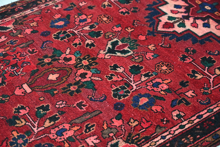 red Runner rug 3' 6" x 9' 10"