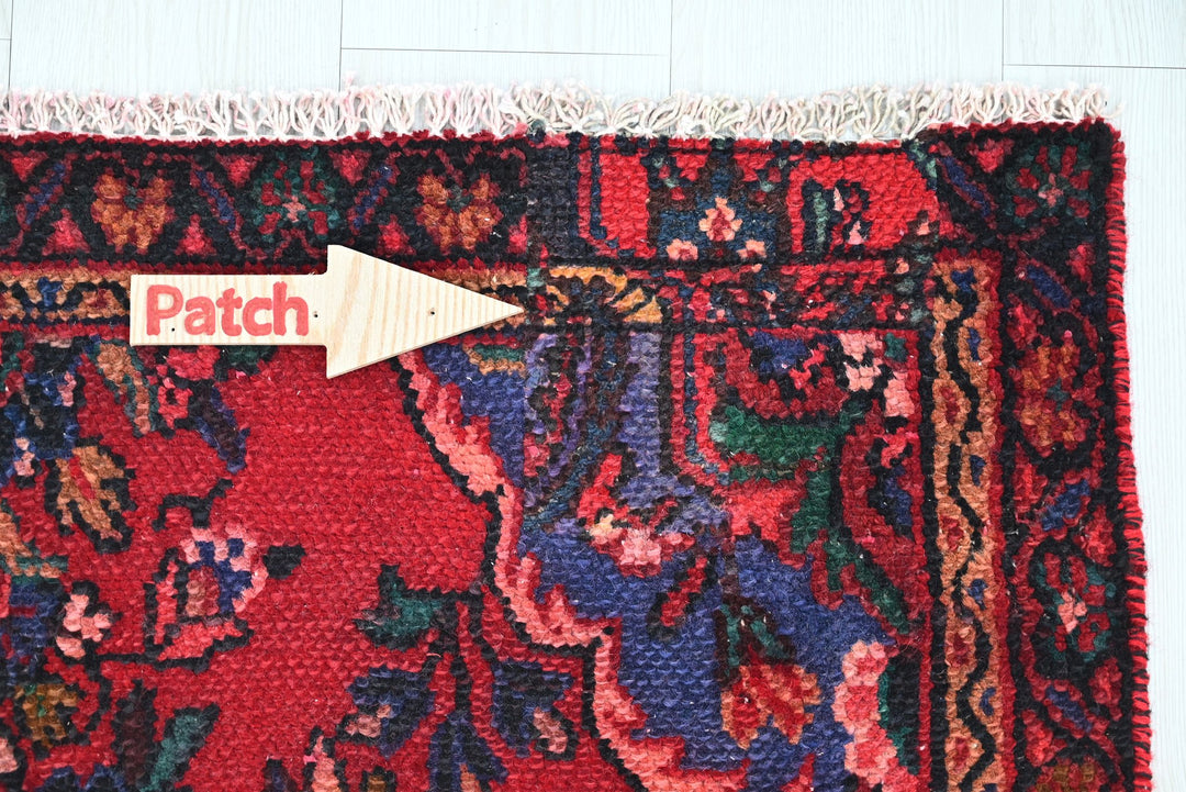red Runner rug 3' 4" x 9' 11"