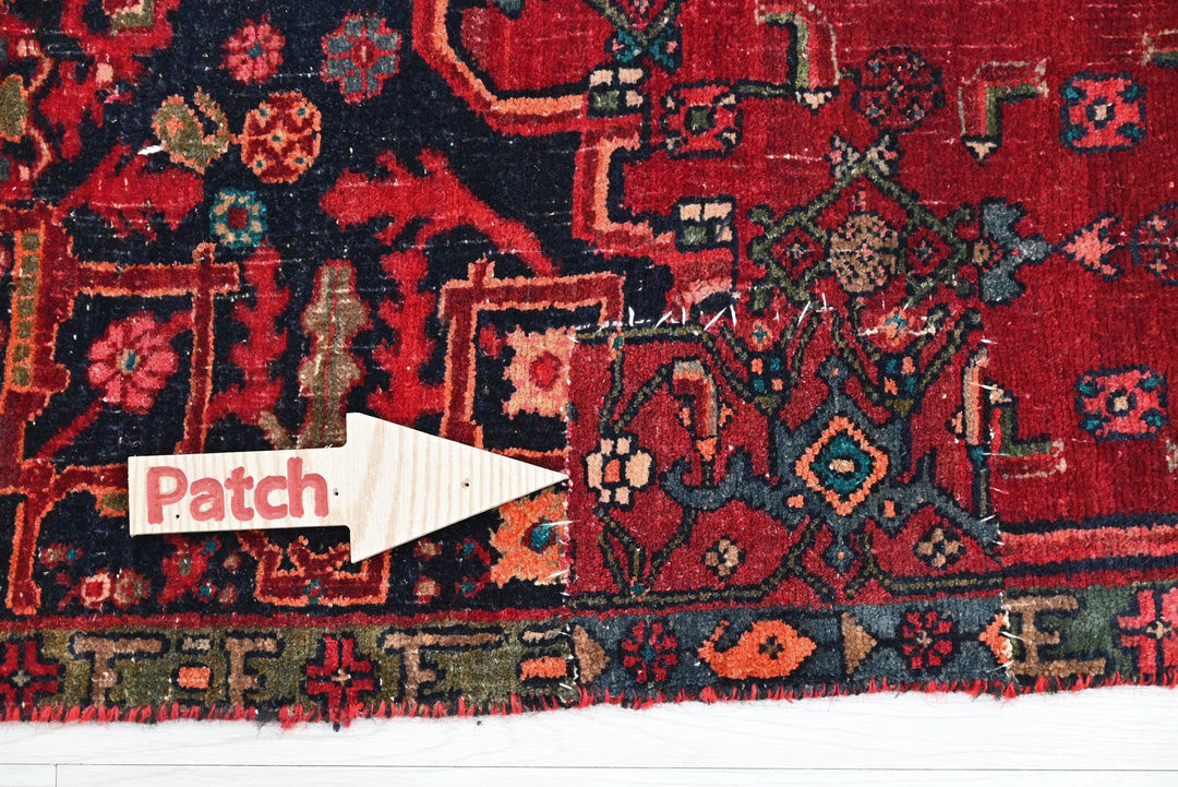 red Medium rug 3' 11" x 8' 9"