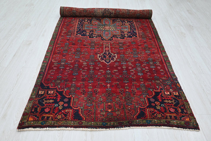 red Medium rug 3' 11" x 8' 9"