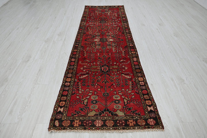red Runner rug 2' 9" x 9' 6"