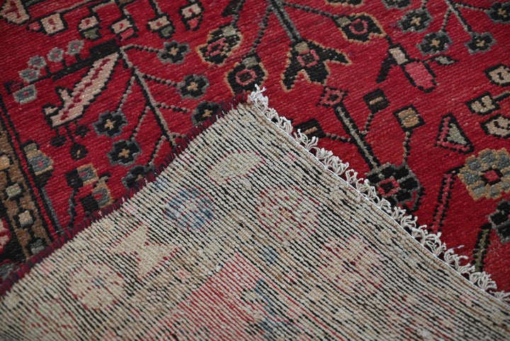 red Runner rug 2' 9" x 9' 6"