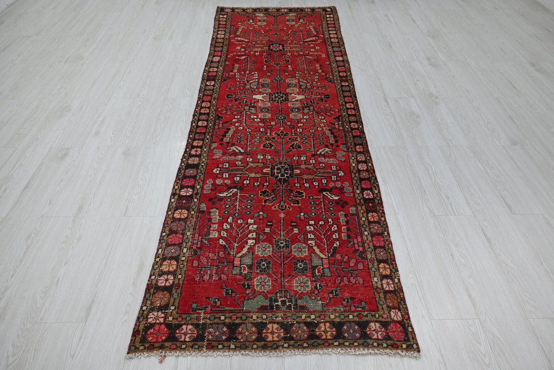 red Runner rug 2' 9" x 9' 6"
