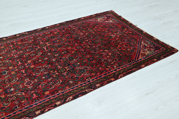 red Medium rug 3' 6" x 8' 3"
