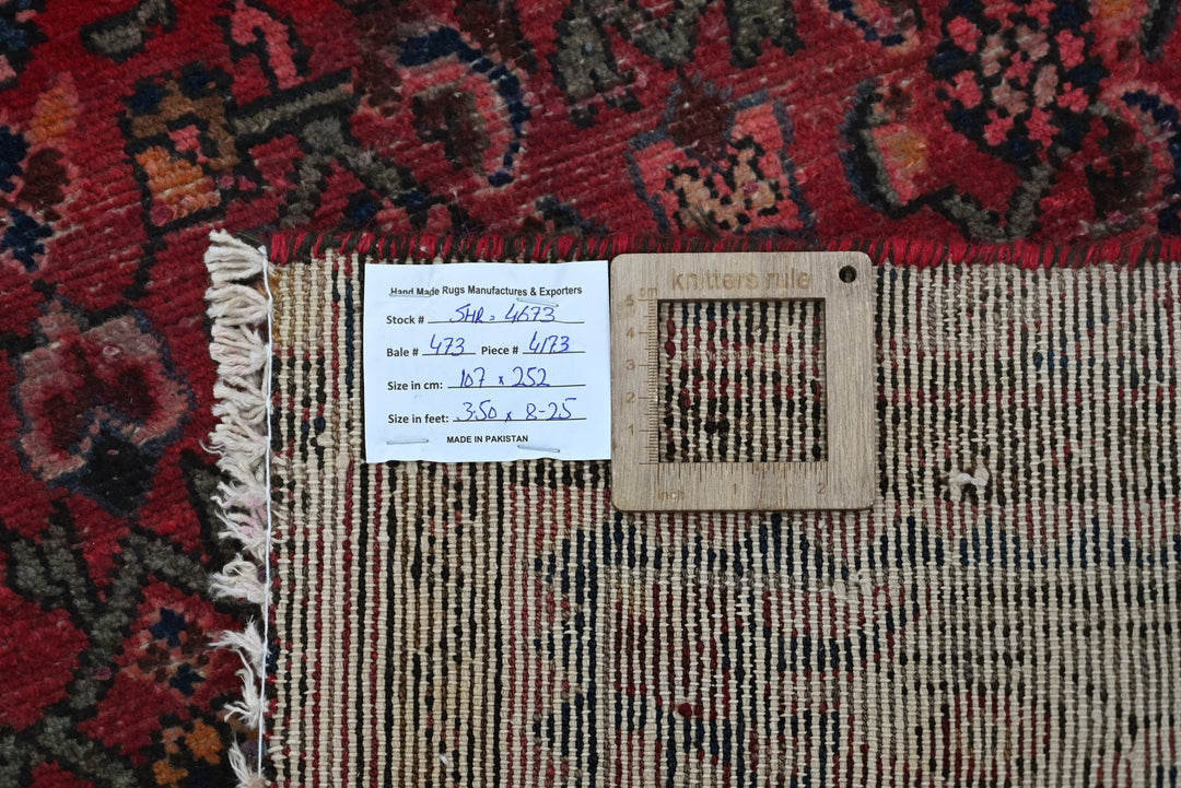 red Medium rug 3' 6" x 8' 3"