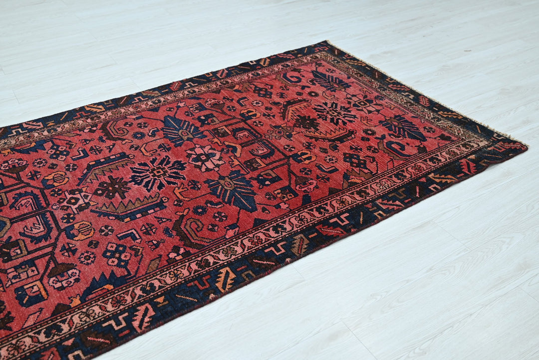 red Runner rug 3' 8" x 11' 3"
