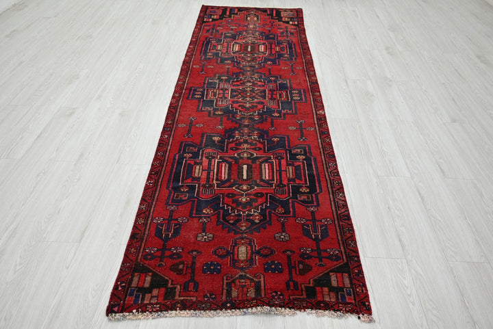 red Runner rug 2' 10" x 9' 5"