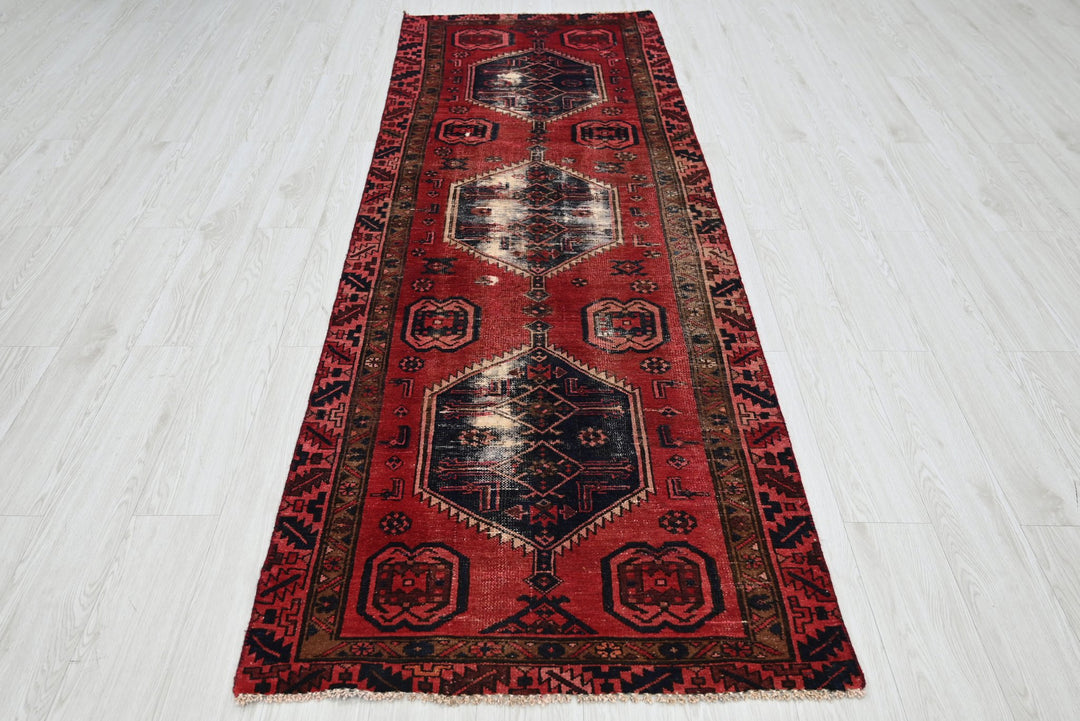 red Runner rug 3' 0" x 8' 9"