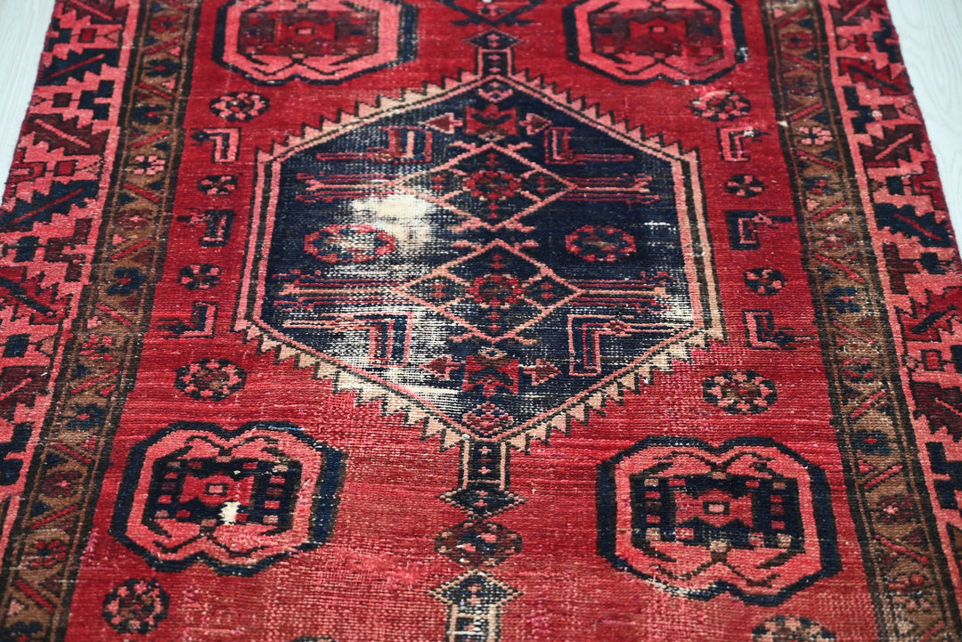 red Runner rug 3' 0" x 8' 9"