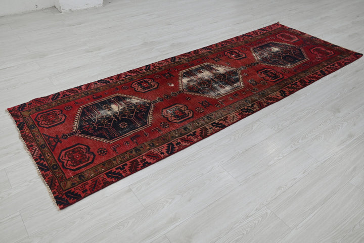 red Runner rug 3' 0" x 8' 9"